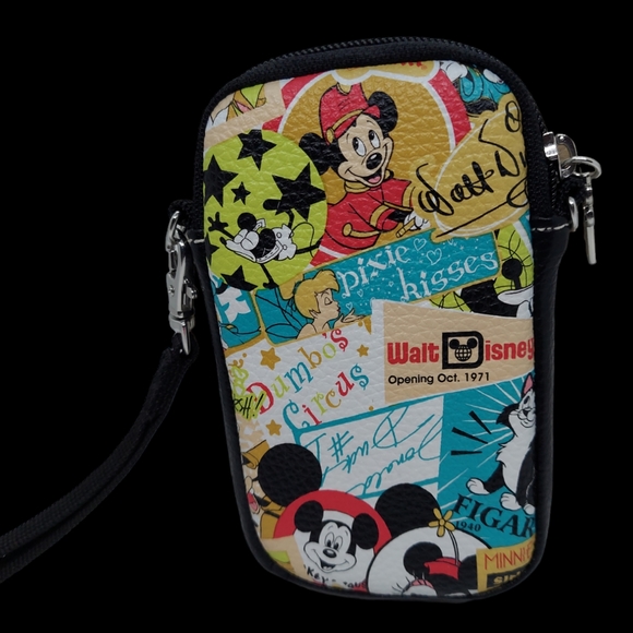 Disney Parks D Tech Phone Wristlet - Picture 1 of 9